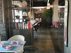 大堂-桂二老坛酸菜鱼(三街两巷店)