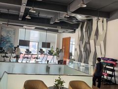 -豪逸健体(中骏广场店)