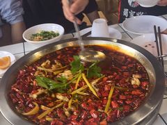 -蛙一刀·麻椒鱼火锅(金仙桥店)