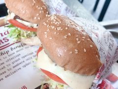 -The Habit Burger Grill 哈比特汉堡(爱琴海店)