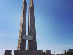 -唐山抗震纪念碑广场