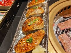-山川小町·极番烧肉(新地假日广场店)