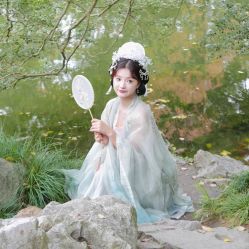 -一揽芳华汉服旗袍体验馆(拙政园店)