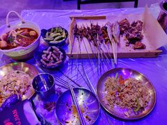 -夜火烤摊·东北烧烤酒场·老杨小黄鱼