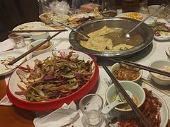 -乡土黄·鲜牛肉火锅·小龙虾(兴业街店)