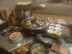 -围炉肉舍•炭烤活鳗•丹东海鲜烤肉(步行街店)