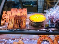 岩烤乳酪-昆明冠生园·蛋糕·面包(朗悦湾店)