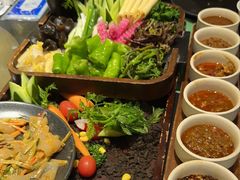 -蘸小院铁锅炖·蘸酱菜·东北菜(怀远门店)