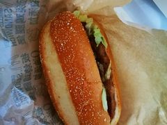 卤辣板烧鸡腿堡-麦当劳(融创茂店)