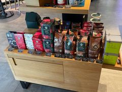 -星巴克臻选(九龙路万科广场店)