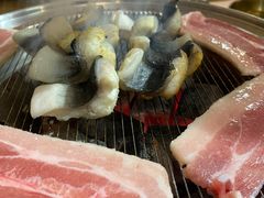 -围炉肉舍•炭烤活鳗•丹东海鲜烤肉(步行街店)