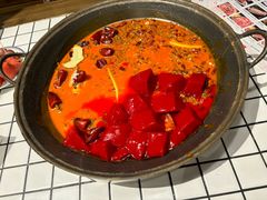 -六婶老火锅(交通大学直营店)