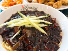 炸酱面-桃园中华料理炸酱面(燕儿岛路店)