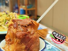 酱骨棒-东北哈尔滨酱骨头馆房掌柜铁锅炖