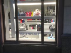 -BALENCIAGA(比斯特苏州购物村店)