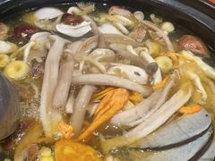 -菌之家·专业纯野生菌火锅·特色炒菌