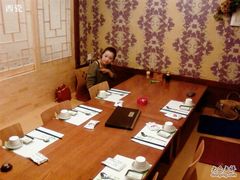 -青瓦餐厅·生鱼片·韩园烤肉(西塔店)