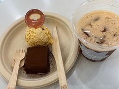 -HUGS coffee(东区店)