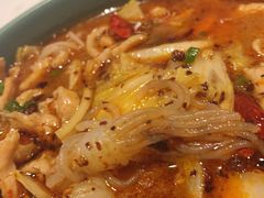 -渝是乎酸菜鱼·川渝小炒(新世界百货望京店)