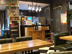 大堂-愉肴麻辣香锅(中山路店)