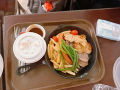 -皇室宴会厅(香港迪士尼乐园)