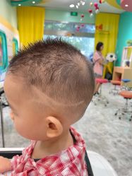 -爆米花儿童美发乐园