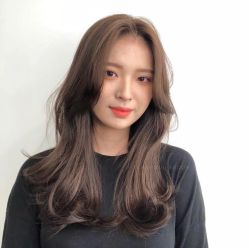 -AYO SALON