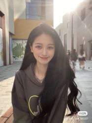 -时尚殿堂明星门店