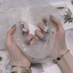 -吉吉靓甲美睫