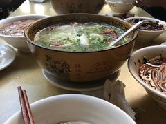 -桥香园云南过桥米线(金马碧鸡店)