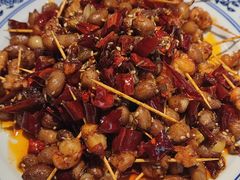 牙签虾丸子-罗霸蛮老岳阳大排档·鲜货烧烤·土吊子煨砂锅烧菜