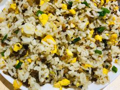 特色臊子蛋炒饭-嘉州叶婆婆钵钵鸡(建设路店)