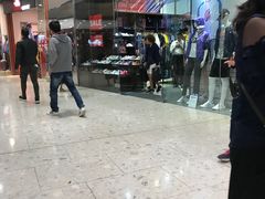 -东荟城名店仓