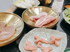-臻牛烤肉