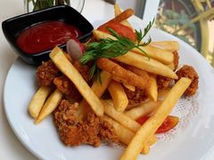 小食拼盘-威克特披萨汉堡