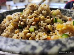 -天天向上素食餐厅(五台山店)