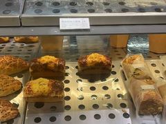 -好利来(上海虹桥新天地Lab主题店)