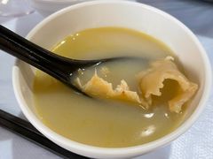 -鲜入围煮花胶鸡海鲜火锅