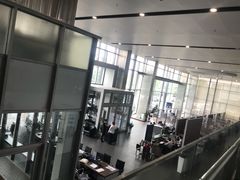 -奔驰上海利星(七宝店)