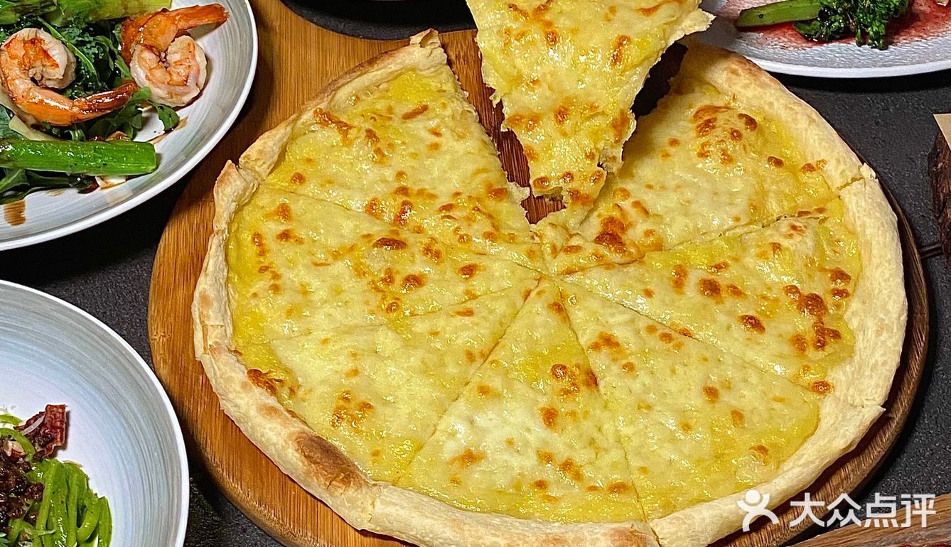 双子塔下的这家餐酒吧尊的美呆！！