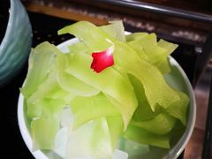 -洪氏嗨捞·广东猪肚鸡·椰子鸡火锅(西咸万象城店)