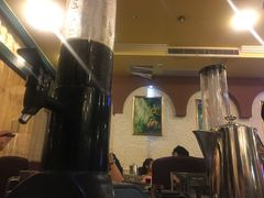 -刘姐啤酒鱼民族演艺餐厅(西街总店)