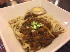 -康师傅私房牛肉面(马泉营奥莱店)