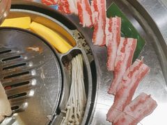 -哈哈碳都·牛肋条无限自助烤肉(台江万达店)