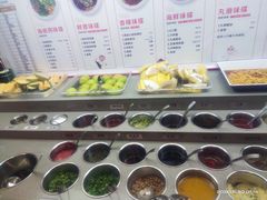 自助调料区-海底捞火锅(六合天街店)