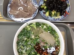 -东方宫·中国兰州牛肉拉面清真(三里屯店)