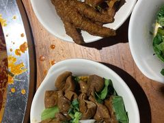 -城墙拐拐火锅(三峡广场黑金冠店)