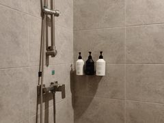 -希岸·轻雅酒店(广州白鹅潭艺术中心花地湾地铁站店)