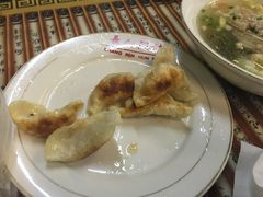 马蹄锅贴-长人馄饨铺(解放街店)