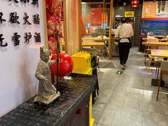 -风光老灶麻辣香锅(大成路翠微百货店)